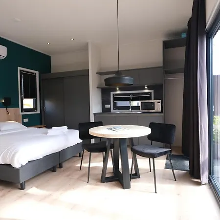Apartment Hofresidentie Amalia Met Hottub & Sauna | Prive Zwemvijver | 20 Pers. Kotten