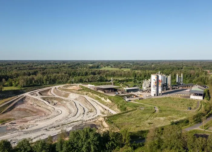 Hofparken Wiltershaar - Groepsaccommodatie Met Privé Wellness Kotten