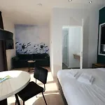 Hofresidentie Amalia Met Hottub & Sauna | Prive Zwemvijver | 20 Pers. * Kotten